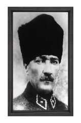 Atatürk Siyah Beyaz Tablosu Siyah Ahşap Çerçeve - 50x70