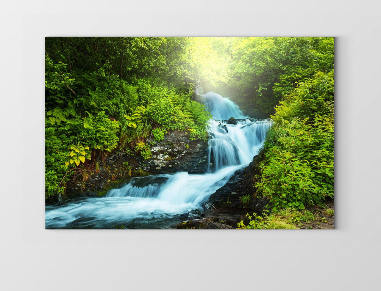 Muhteşem Orman Şelalesi Tablosu Çerçevesiz - 40x60