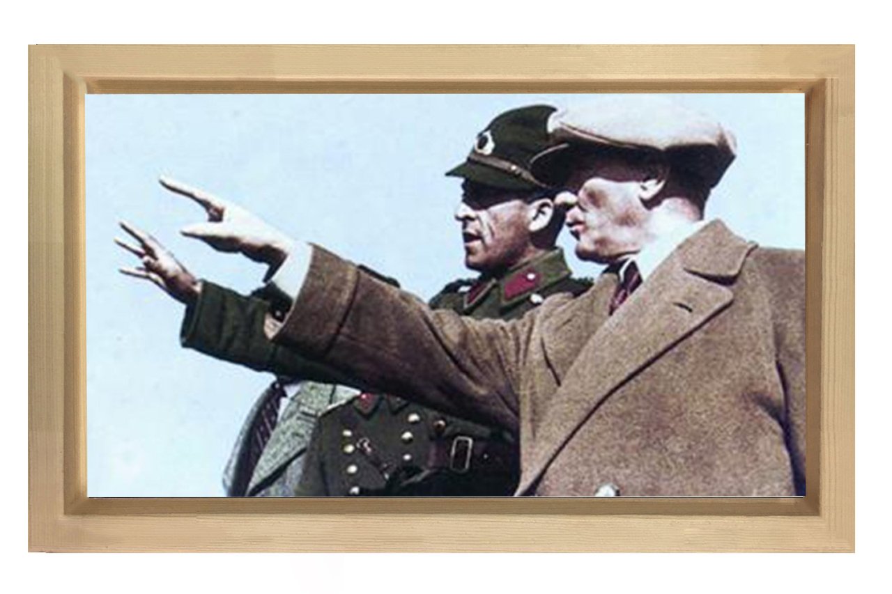 Atatürk İstikbal Göklerde Tablosu Naturel Ahşap - 45x30