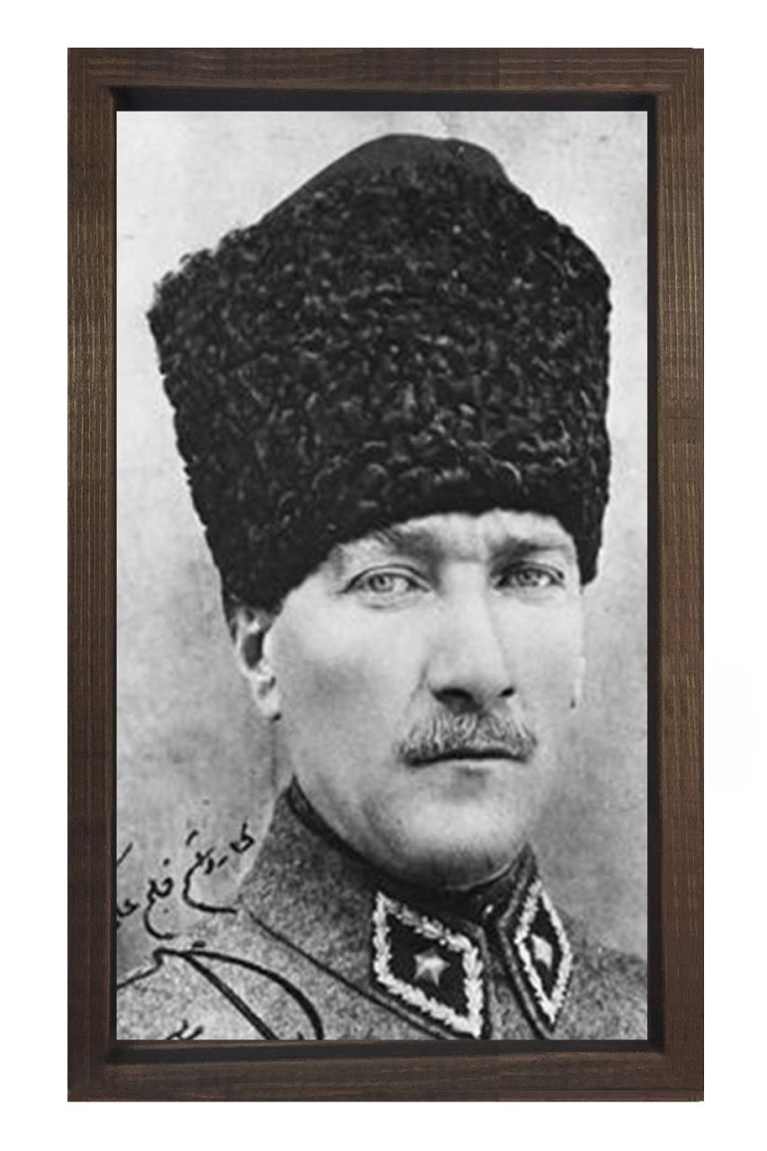 Atatürk-Siyah Beyaz Tablosu Kahverengi Ahşap - 45x30
