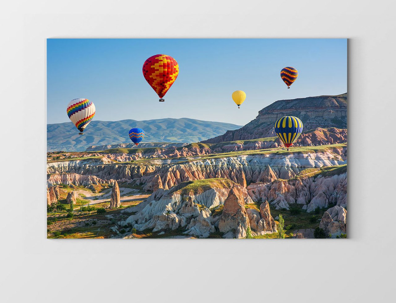Uçan Balonlar Ve Manzara Tablosu Çerçevesiz - 40x60