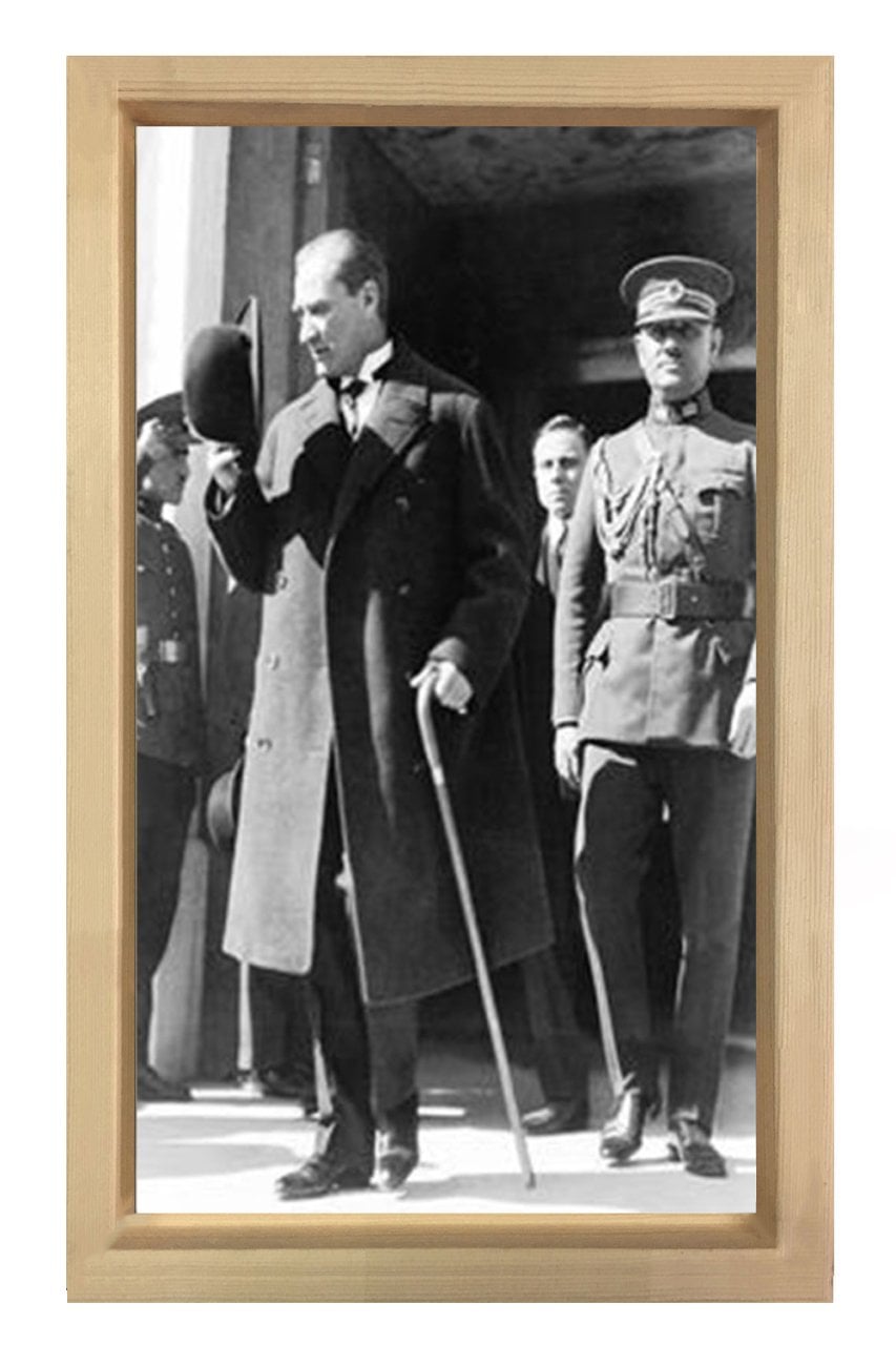 Atatürk Siyah Beyaz Tablosu Naturel Ahşap - 50x90