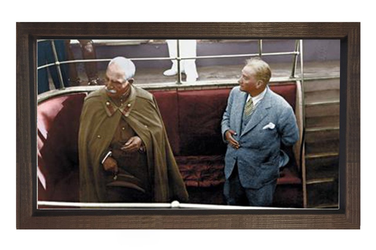 Atatürk ve İran Şahı Tablosu Kahverengi Ahşap - 100x150