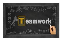 Team Work =Takım Çalışması Tablosu Siyah Ahşap Çerçeve - 70x100