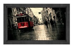 Kırmızı Tramvay ve Taksim 2 Tablosu Siyah Ahşap Çerçeve - 50x90