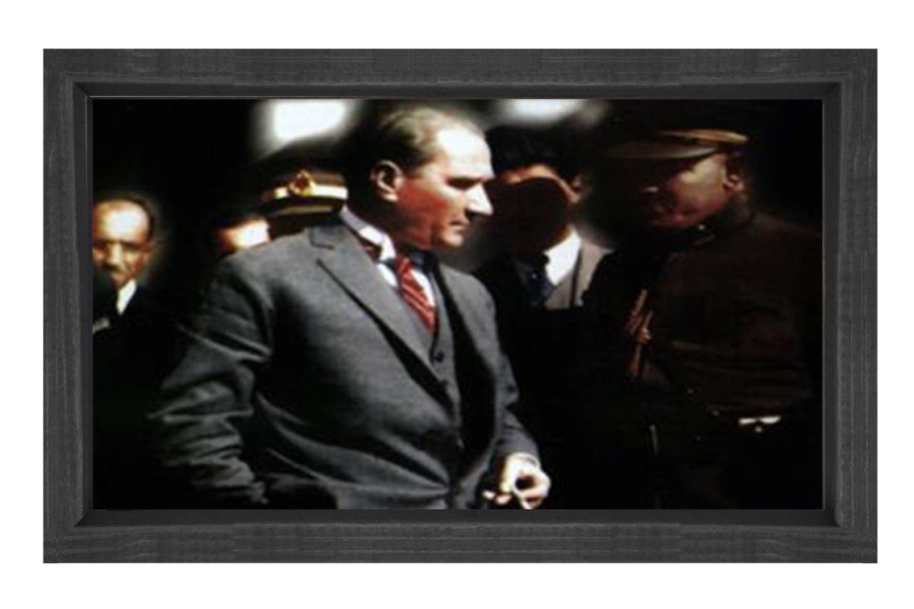 Atatürk Tablosu Siyah Ahşap - 100x150