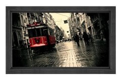 Kırmızı Tramvay ve Taksim 2 Tablosu Siyah Ahşap Çerçeve - 70x100