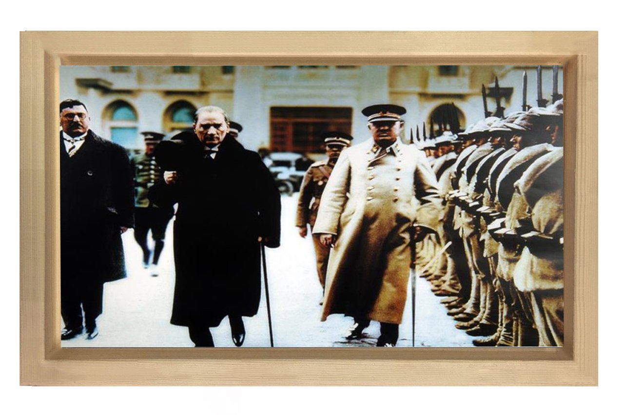 Atatürk Orduyu Selamlarken Tablosu Naturel Ahşap - 100x200