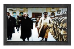 Atatürk Orduyu Selamlarken Tablosu Siyah Ahşap - 50x90