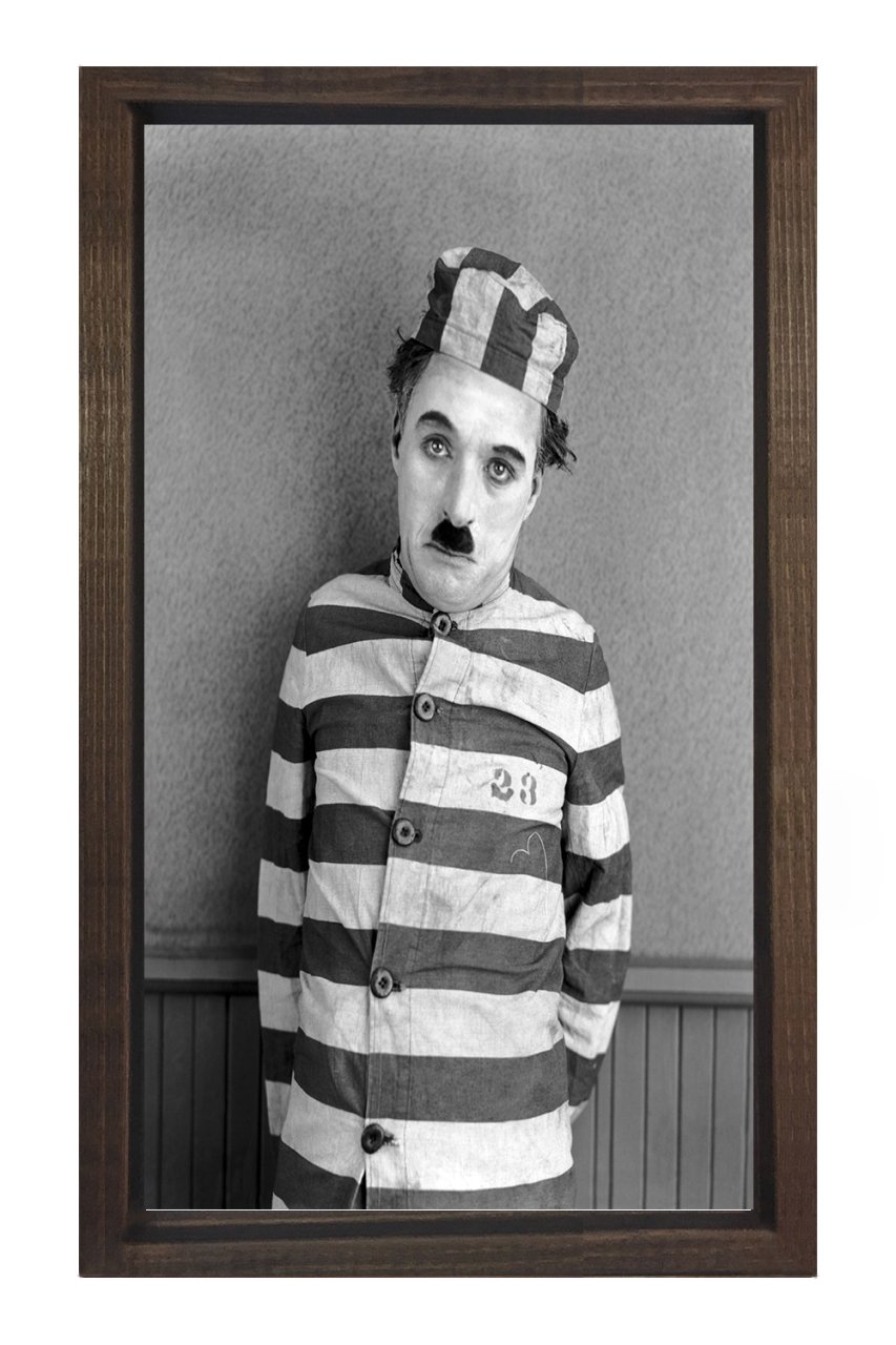 Charlie Chaplin Tablosu Kahverengi Ahşap Çerçeve - 50x70