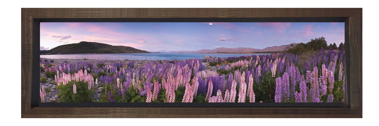 Mor Çiçekler Ve Su Kıyısı Tablosu Kahverengi Ahşap Çerçeve - 90x30