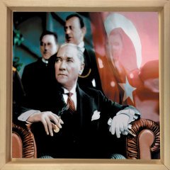 Atatürk Ve Bayrak Tablosu Naturel Ahşap Çerçeve - 30x30
