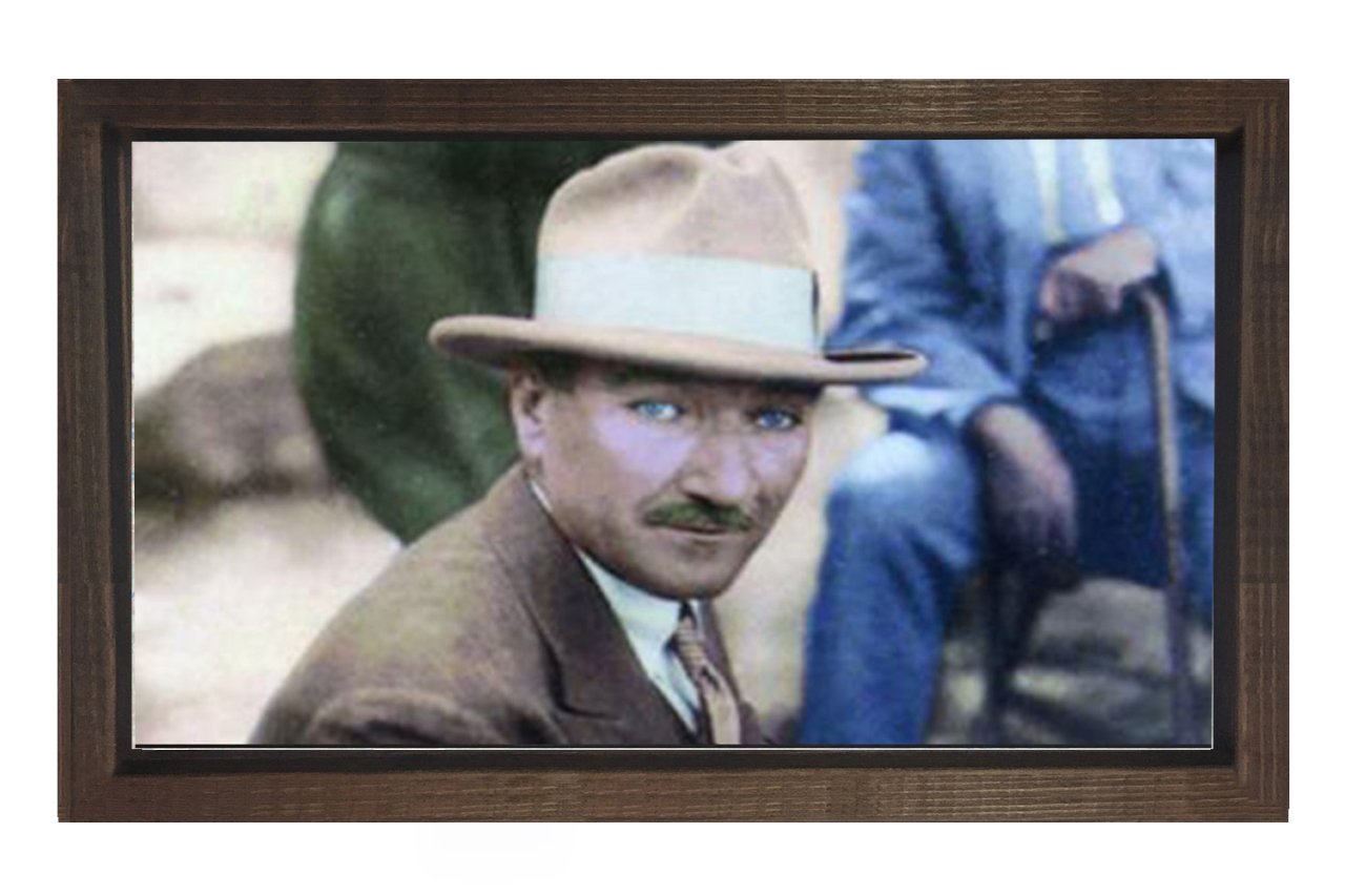 Atatürk Tablosu Kahverengi Ahşap - 70x100