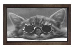Sevimli Kedi Gözlükle Tablosu Kahverengi Ahşap Çerçeve - 40x60