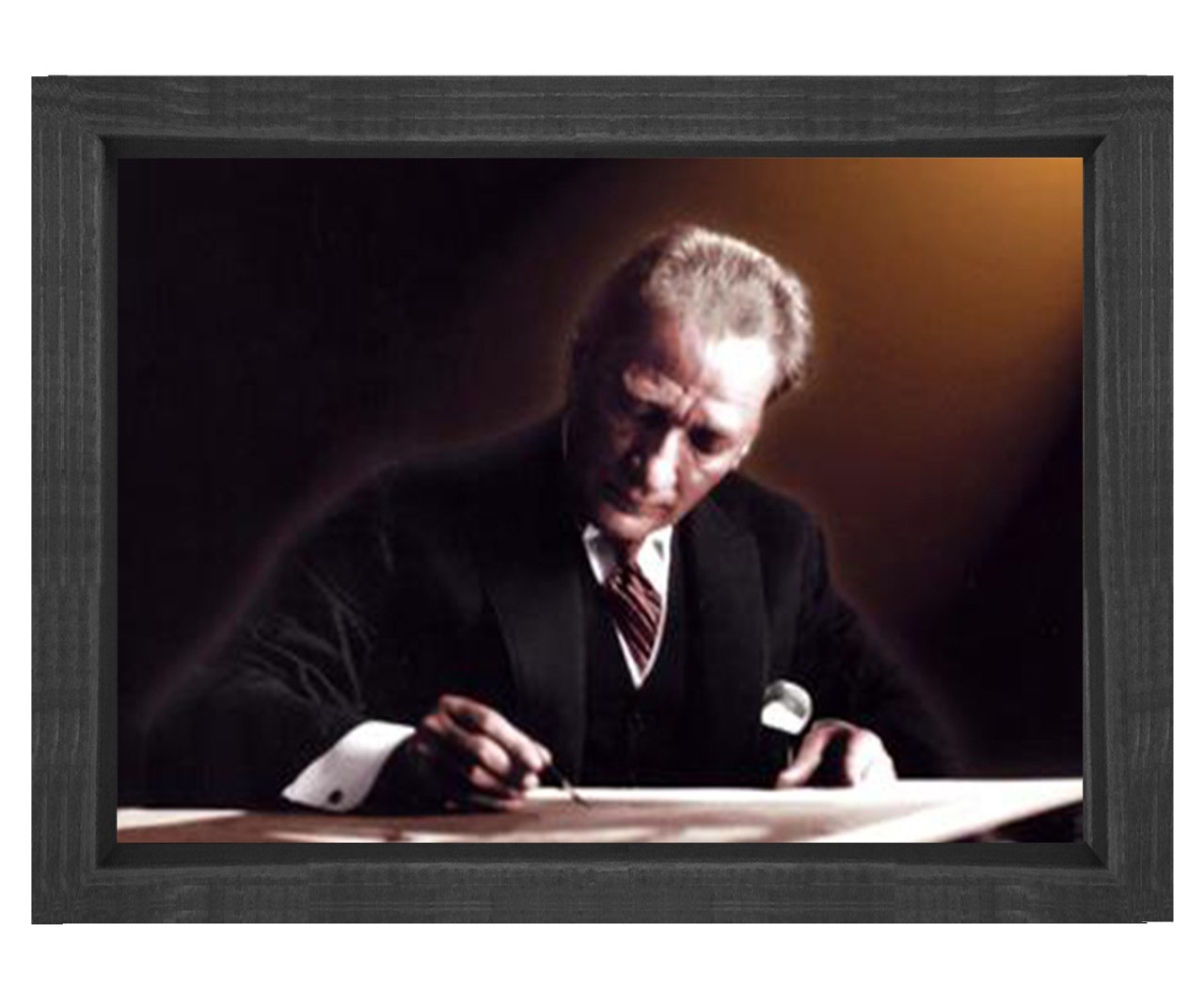 Atatürk Yazı Yazarken Tablosu Siyah Ahşap - 100x200