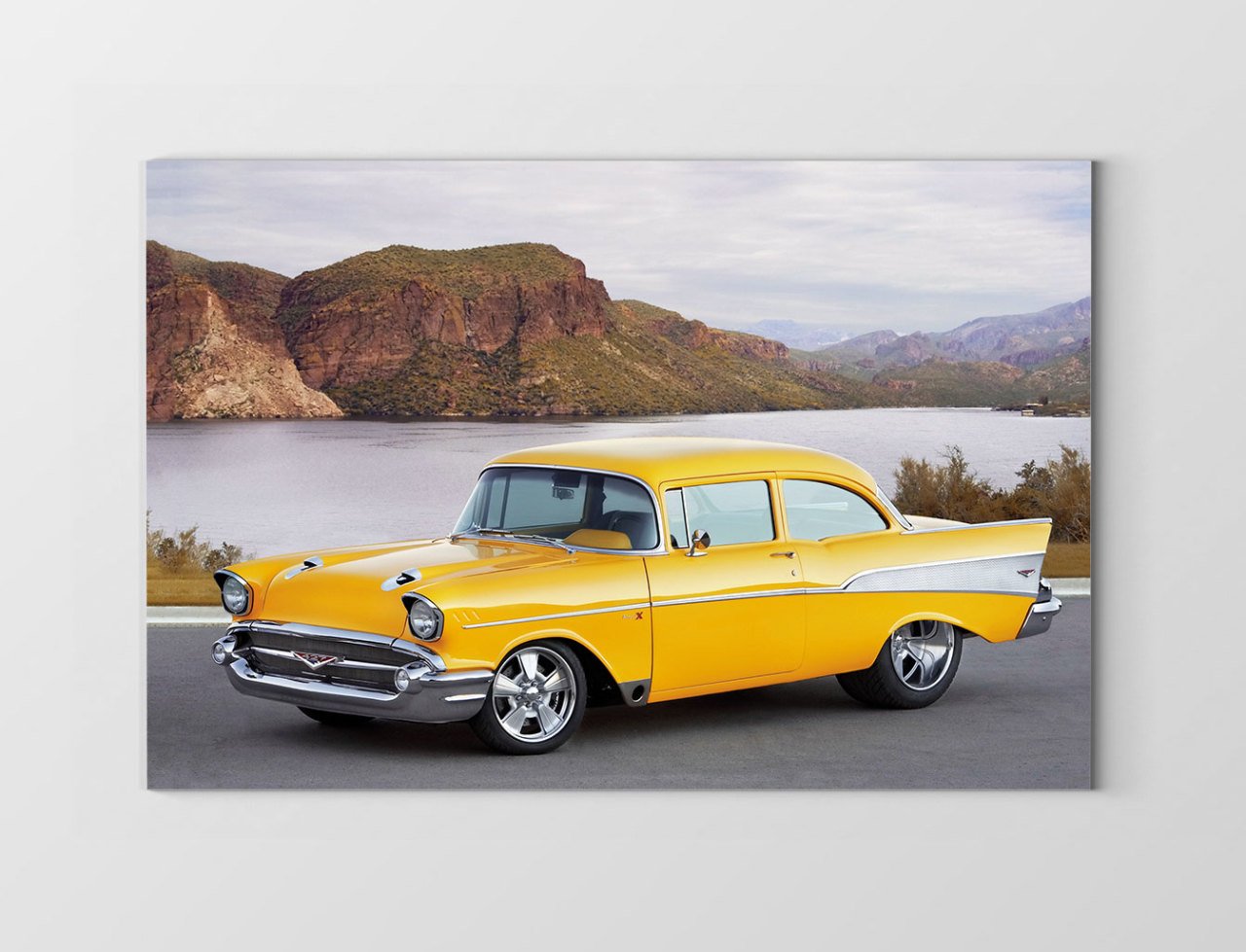 Sarı Chevrolet Klasik Araba Tablosu Çerçevesiz - 40x60