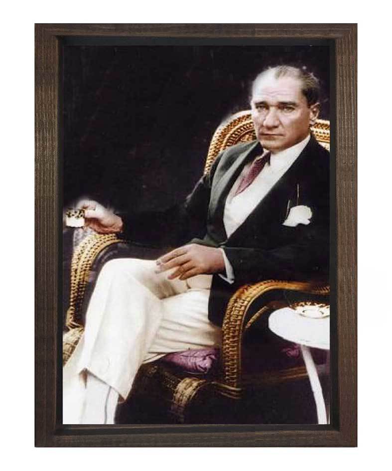 Atatürk Kahve İçerken Tablosu Kahverengi Ahşap - 100x150