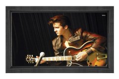 Elvis Presley ve Gitar Tablosu Siyah Ahşap Çerçeve - 50x90