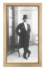Şapka Ve Takım Elbise Atatürk Tablosu Naturel Ahşap - 50x70