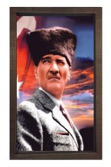 Atatürk Ve Bayrak Tablosu Kahverengi Ahşap - 100x150
