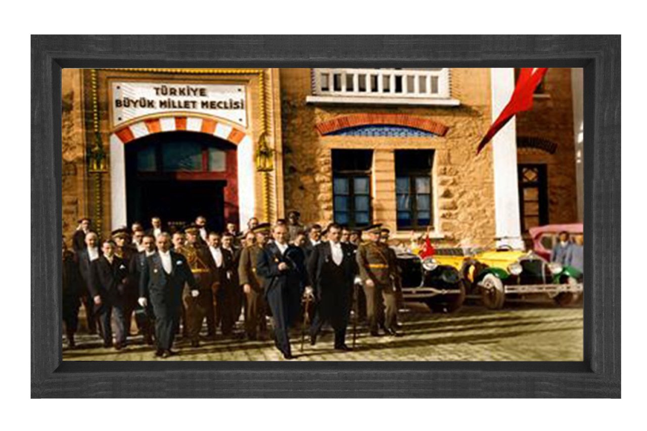Atatürk Ve TBMM Tablosu Siyah Ahşap - 100x150