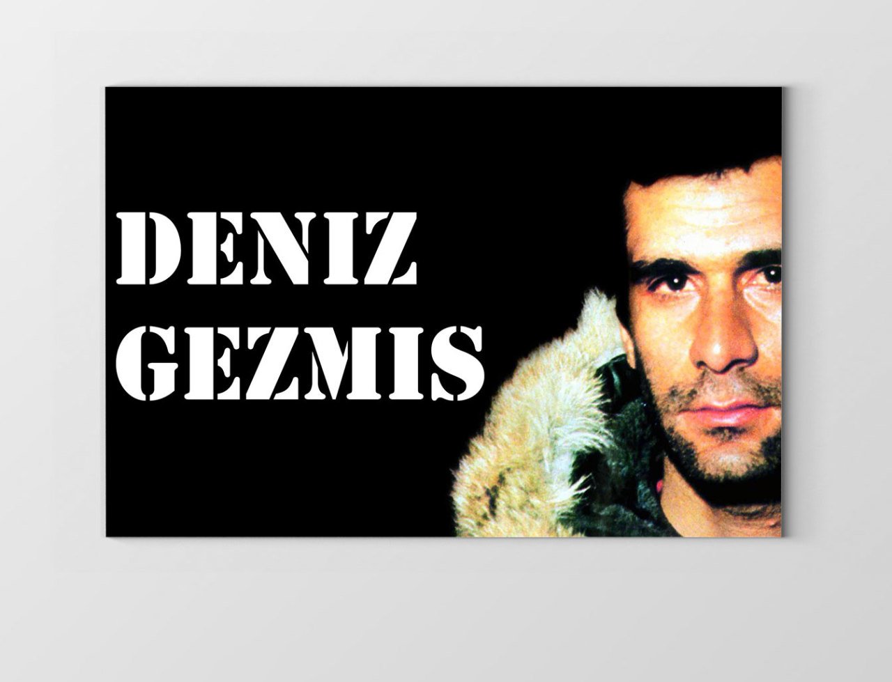 Deniz Gezmiş Tablosu Çerçevesiz - 45x30