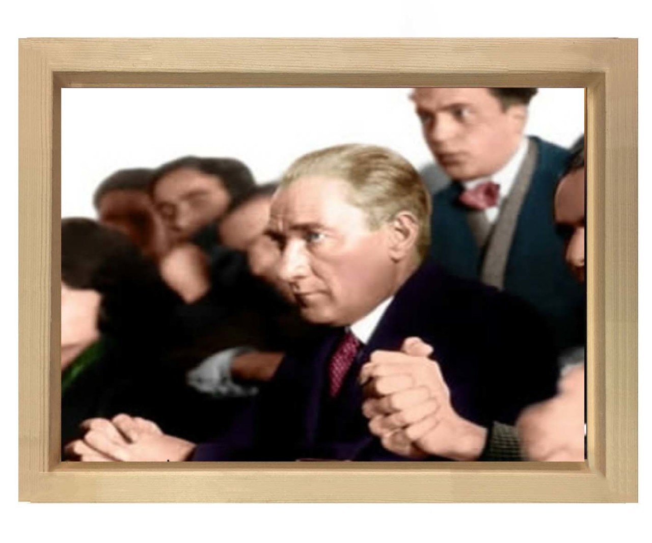 Atatürk Ders dinlerken Naturel Ahşap Çerçeve - 50x70