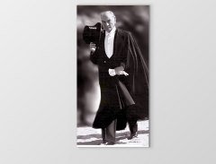 Atatürk  Siyah Beyaz Şapkasıyla Tablosu Çerçevesiz - 40x60