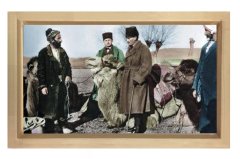 Atatürk Cephede Tablosu Naturel Ahşap - 70x100