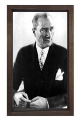Atatürk Tesbih Çekerken Tablosu Kahverengi Ahşap Çerçeve - 100x150