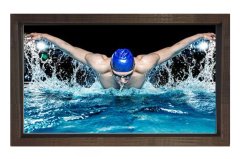 Yüzücü ve Havuz Tablosu Kahverengi Ahşap - 70x100