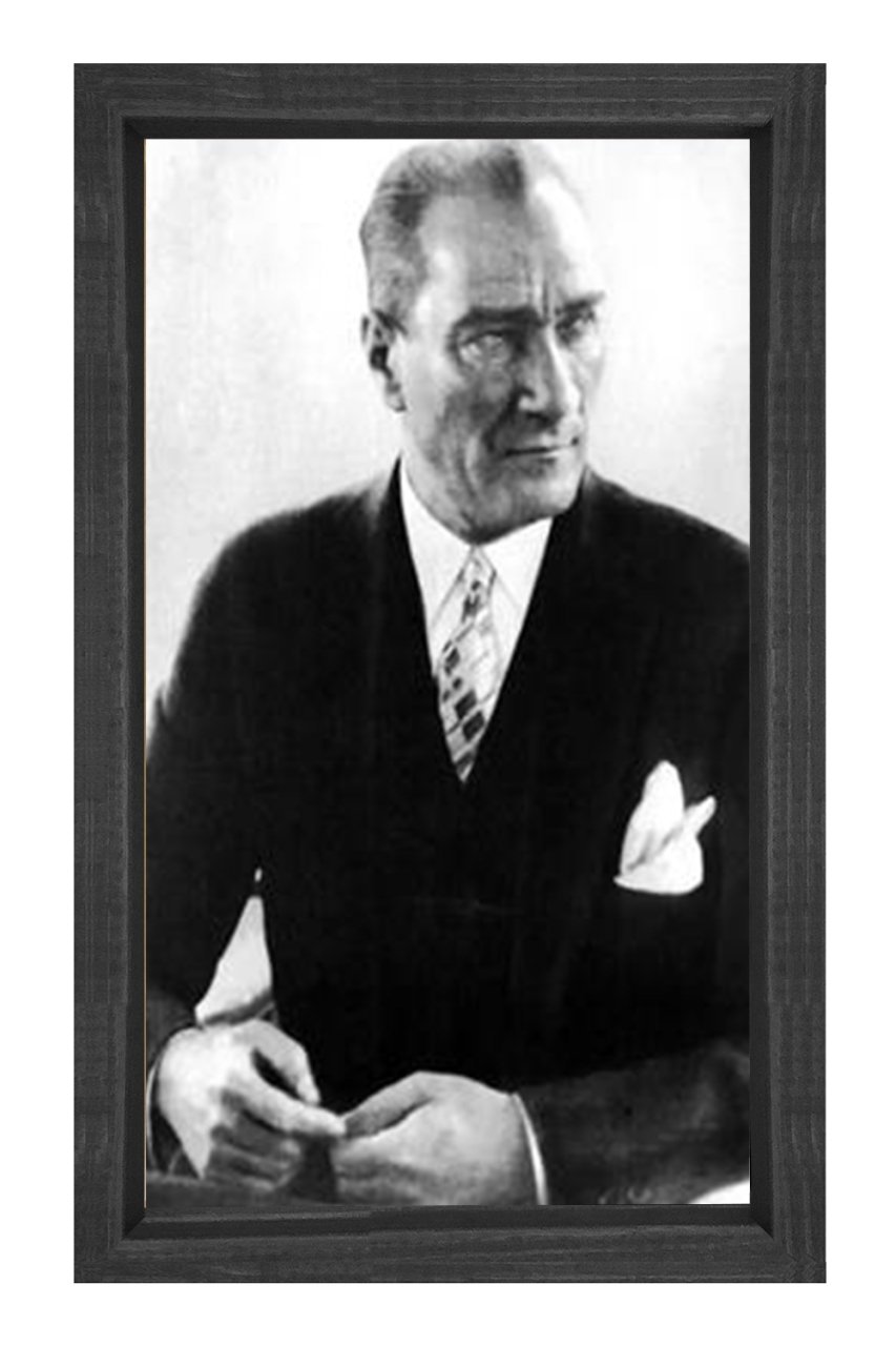 Atatürk Tesbih Çekerken Tablosu Siyah Ahşap Çerçeve - 100x200