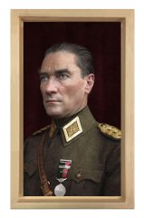 Başkomutan Atatürk Tablosu Naturel Ahşap Çerçeve - 70x100