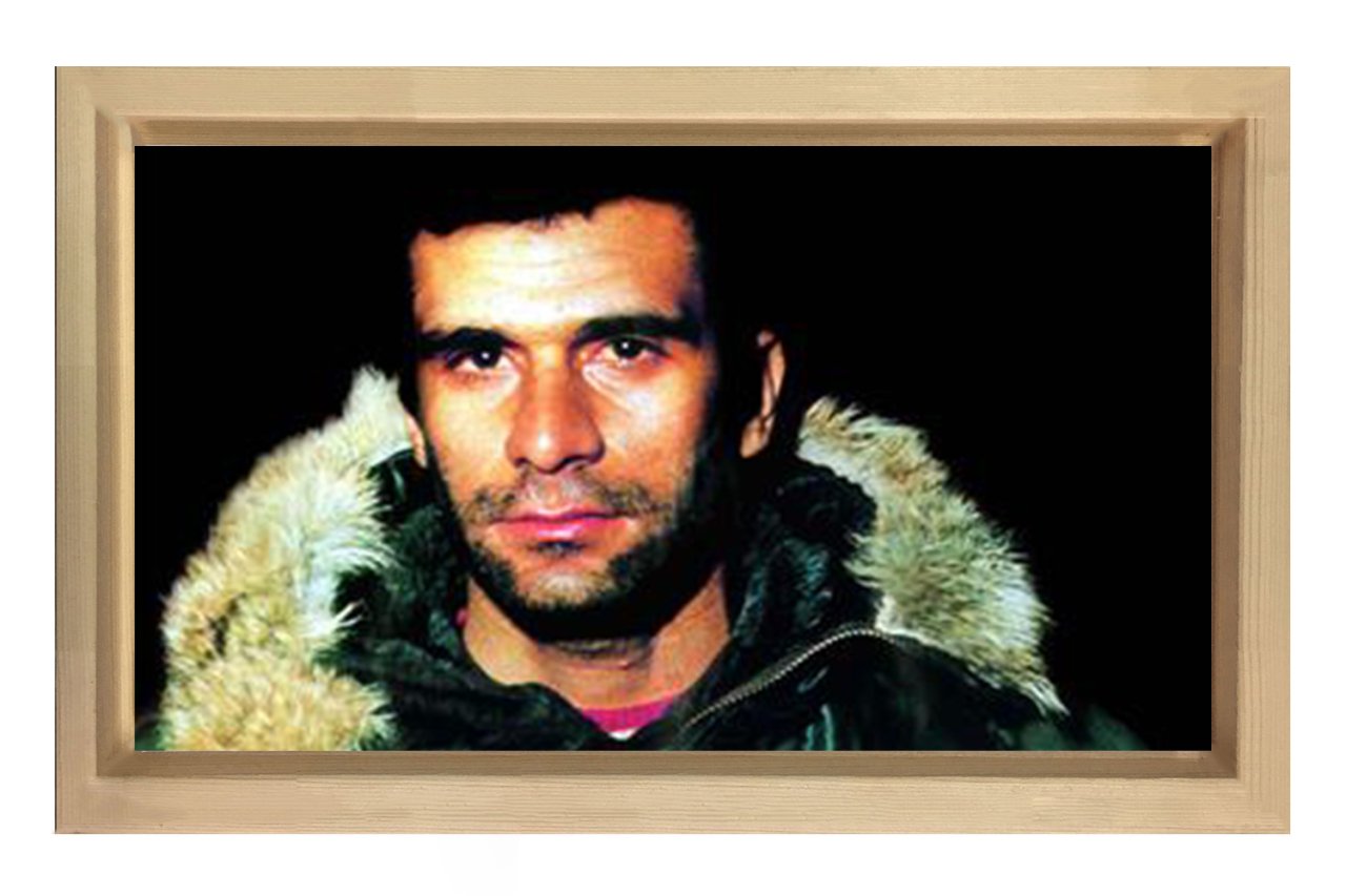Deniz Gezmiş Parkayla Tablosu Naturel Ahşap Çerçeve - 45x30
