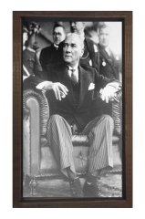 Atatürk Sigara İçerken-2 Tablosu Kahverengi Ahşap Çerçeve - 100x150