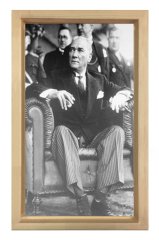 Atatürk Sigara İçerken-2 Tablosu Naturel Ahşap Çerçeve - 40x60
