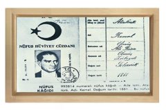 Atatürk Nüfüs Kağıdı Tablosu Naturel Ahşap - 40x60