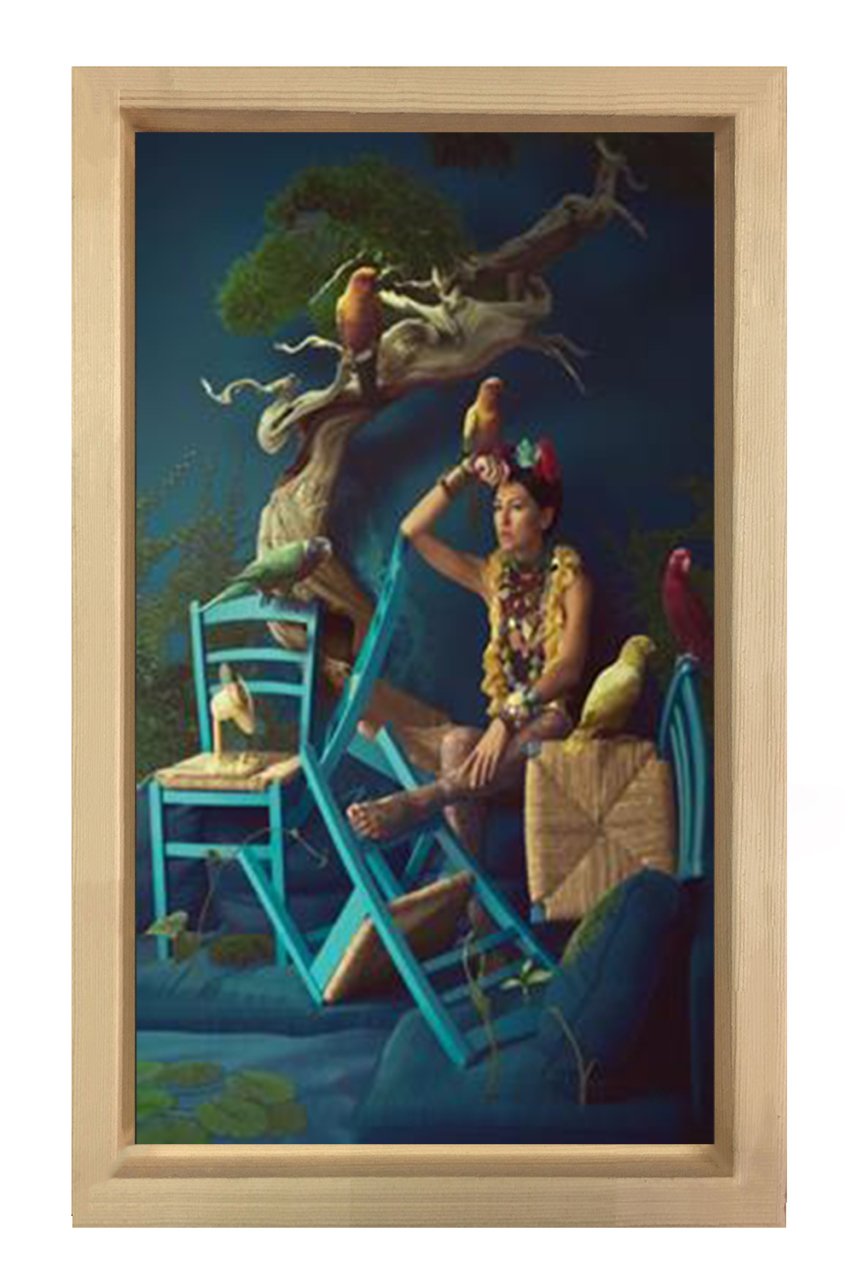 Kuşlar Kadını Tablosu Naturel Ahşap Çerçeve - 100x150