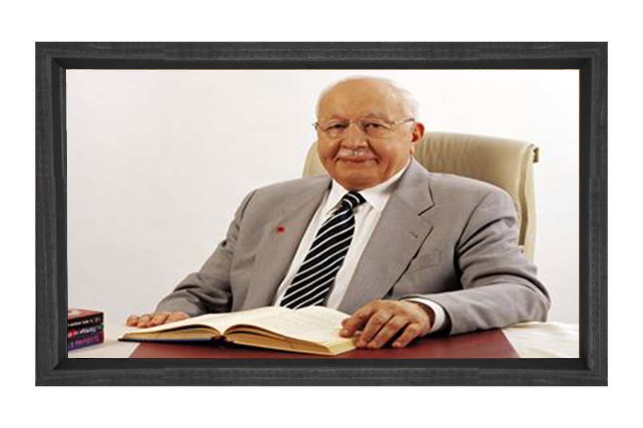 Sayın:Necmettin Erbakan Tablosu Siyah Ahşap - 50x90