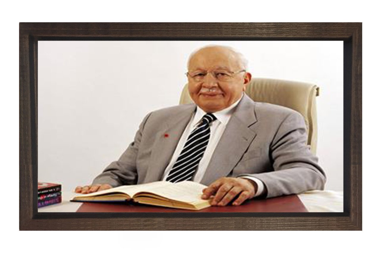 Sayın:Necmettin Erbakan Tablosu Kahverengi Ahşap - 100x150