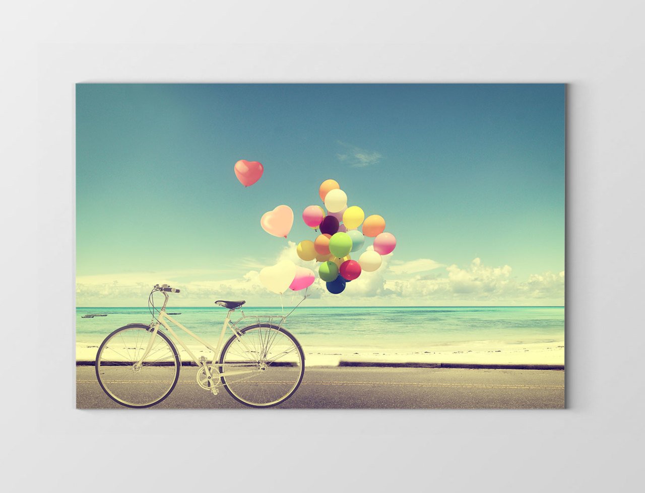 Bisiklet ve Balonlar Tablosu Çerçevesiz - 100x150